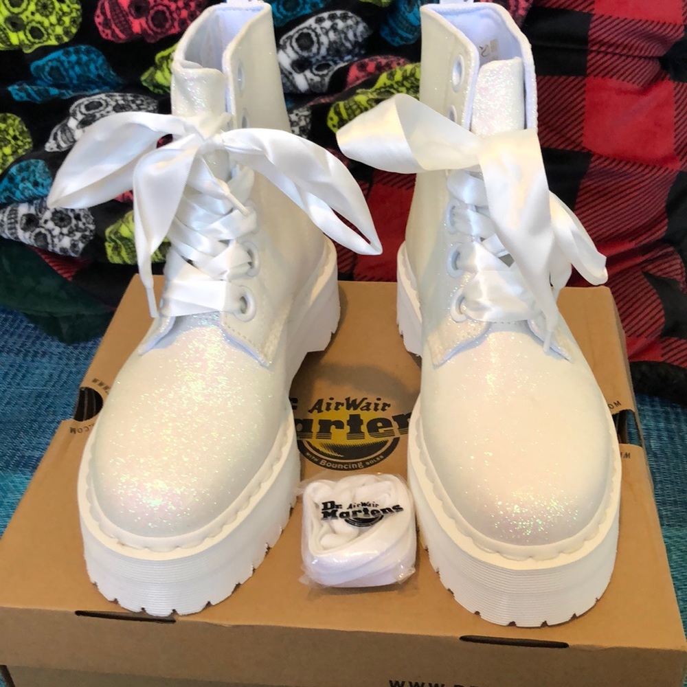Sold Dr martens white glitter molly boots - Picture 5 of 8